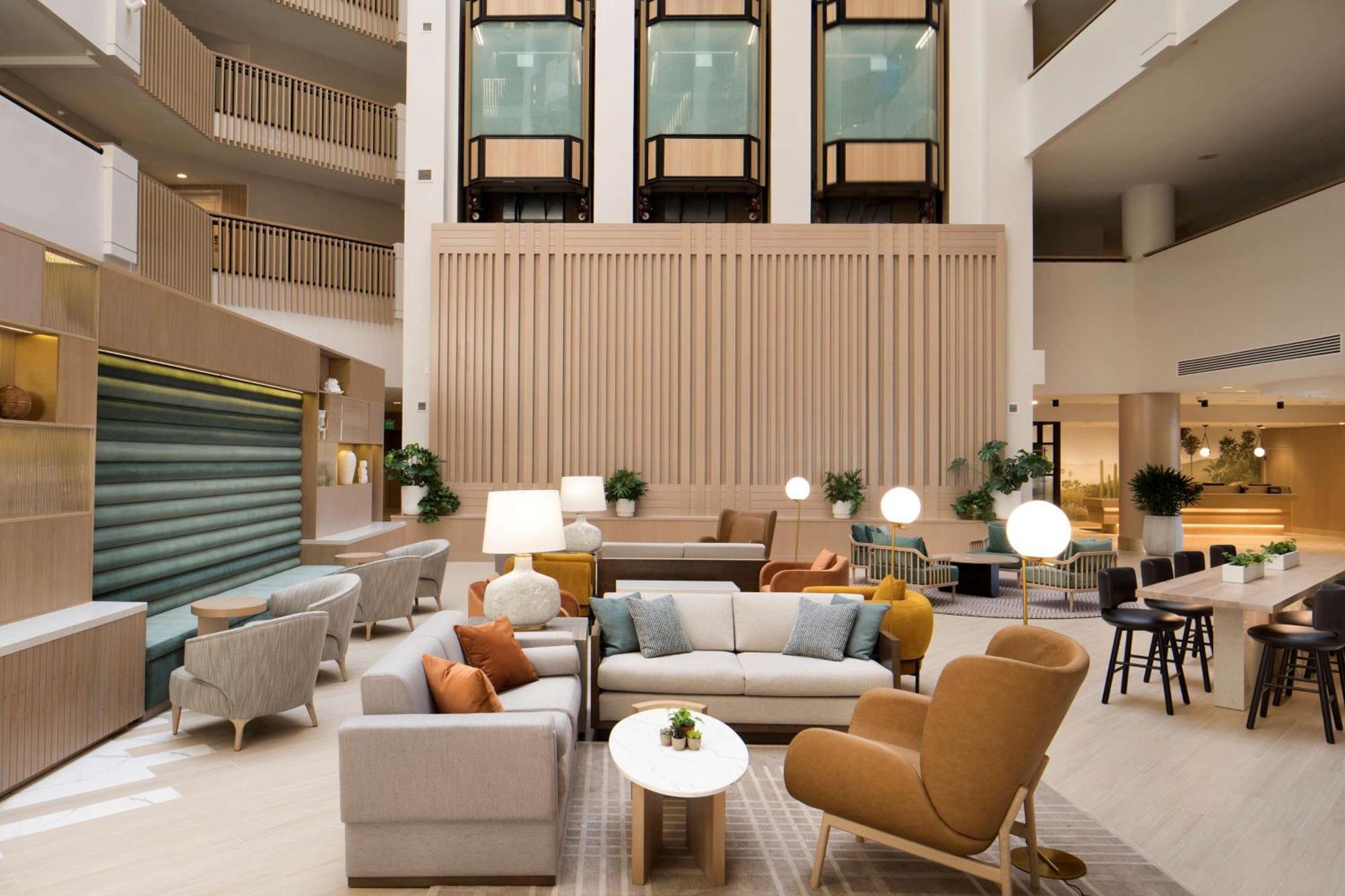 Hilton Hotel 4*